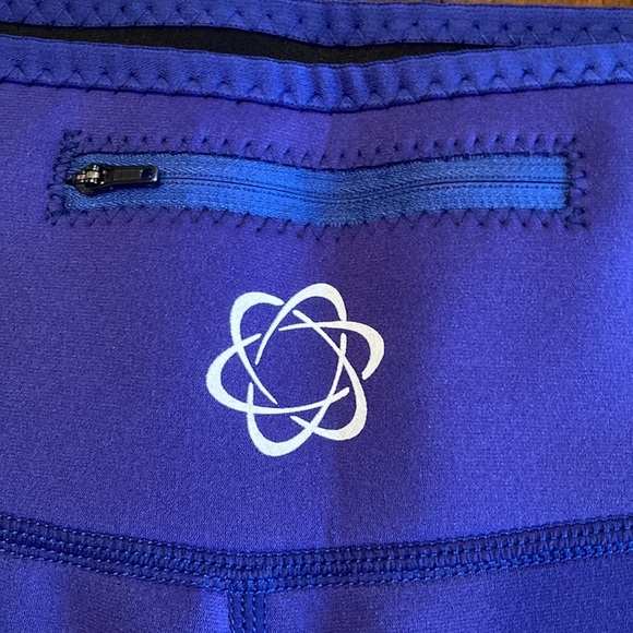 🌸NWT ZAGGORA Hot Pant Workout Capri Legging - womens size 2XL - Picture 8 of 12